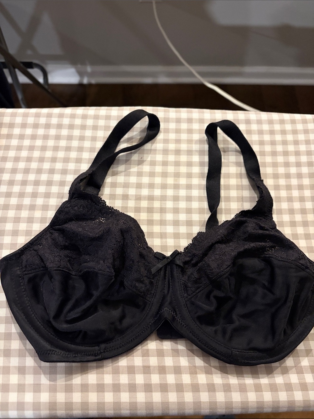 Lilyette Black Lace Underwire Bra with Bow Accent